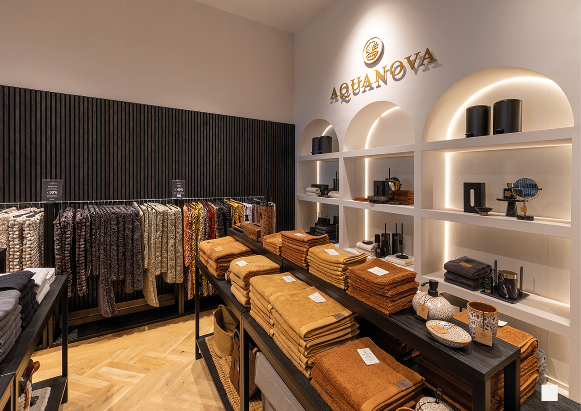 Winkelinrichting Aquanova Designer Outlet Roosendaal